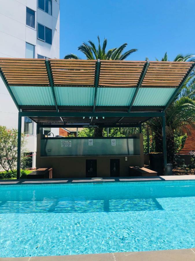 Staying Places - The Avenue كنبرا المظهر الخارجي الصورة